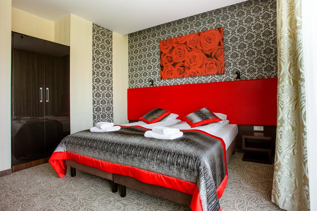Pensjonat&Spa Raj Rajgrod Bagian luar foto